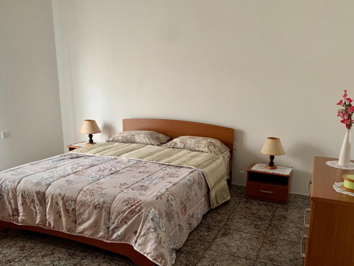 2 Bedroom Appartment Birzebbugia Birżebbuġa Bagian luar foto